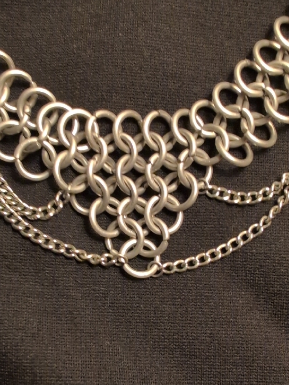 Stainless Chainmail Necklace - Picture 2 of 3
